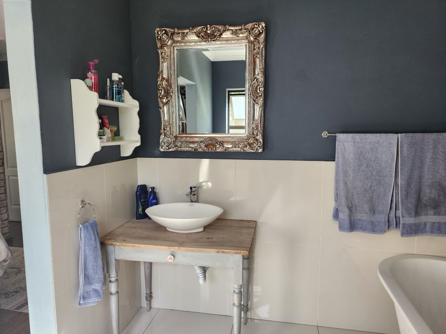 3 Bedroom Property for Sale in Goedemoed Western Cape